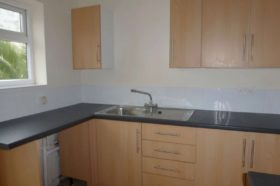 2 bedroom Flat to re...